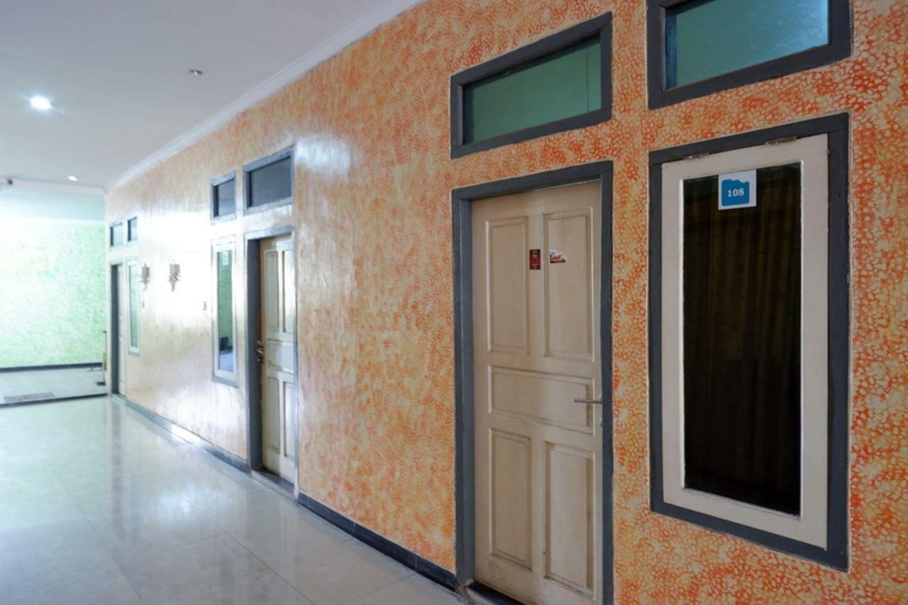 Reddoorz Near Gor Wisanggeni Hotel Tegal  Bagian luar foto