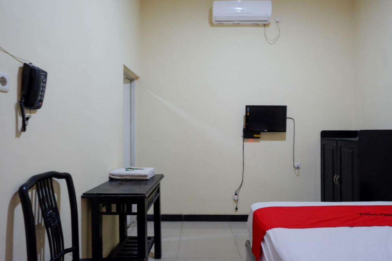Reddoorz Near Gor Wisanggeni Hotel Tegal  Bagian luar foto